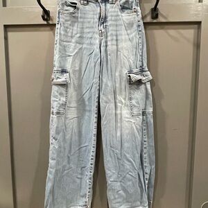 American Eagle size 00 Light Wash Denim Cargo Flare Jeans